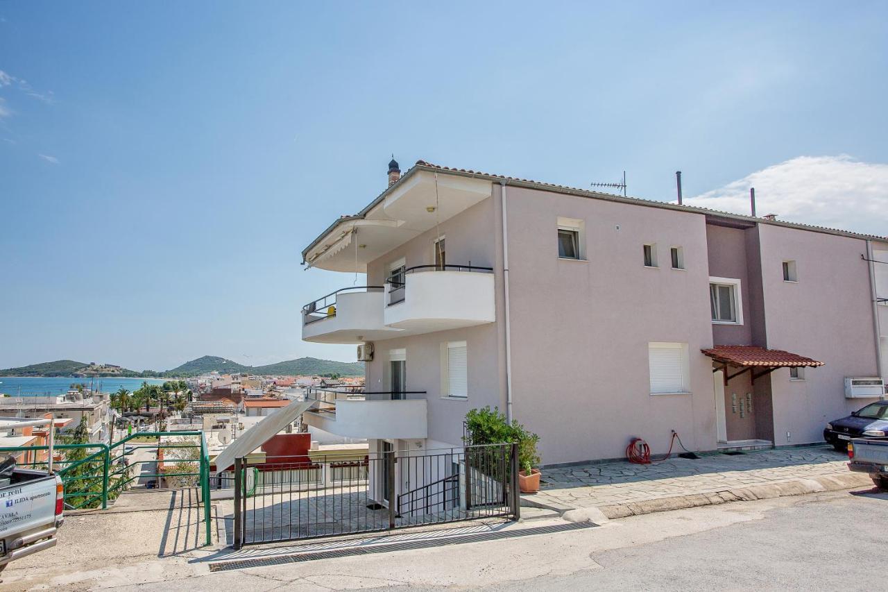 Seagull Apartments Néa Péramos Buitenkant foto